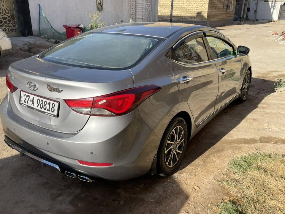السلام عليكم النترا 16 امريكي محرك 2000 دوش ارقام وهزه وسنويه جديد تحويل مباشر بيها طخات بسيطه بدون تبديل مكينه وكير وحداديه وتبريد كهربائيات كامره جاهزه سياره ناصريه مركز السعر ١١٥ وبيها مجال  
***********
