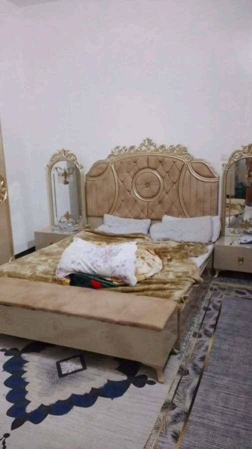 بيع مستعجل بيت للبيع مساحته ٢٠٠
طابقين بناء حديث وخارطها  حديثه 
مكانه نهايت شارع الأعياده  اول شارع بحي الكرامه 
يحتوي جوه غرفتين وصاله ودوانيه وحمامات داخلي وخارجي و مطبخ وطابق ثاني صاله غرفتين ومطبخ وحمامات
السعر  175 مليون

الاتصال او المراسله *********** 
تريدلك قطعه تابع العروض على الروابط التاليه
واتساب 
https://chat.whatsapp.com/EzOcGt6s1SXDVLOBiIC6KQ?mode=gi_t
