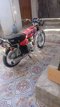 دراجة ٢٠١٠ • حالة جيدة • بني منصور