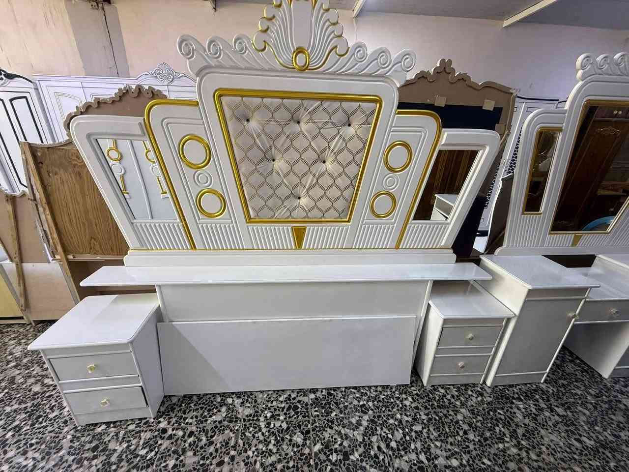 غرفة نوم صاج عراقي جديد صبغ حراري ابيض زاوية دوارة و ملحق بارتفاع كنتور 
السعر مليون و ٢٥٠
نهايته مليون و ٢٠٠
مع الشد و النقل واصل داخل مناطق بغداد 
اما محافظات فقط كروة تختلف


**إذا كنت صاحب هذا الإعلان وتريد حذفه لأي سبب، رجاءا أرسل رسالة إلى الدعم الفني**