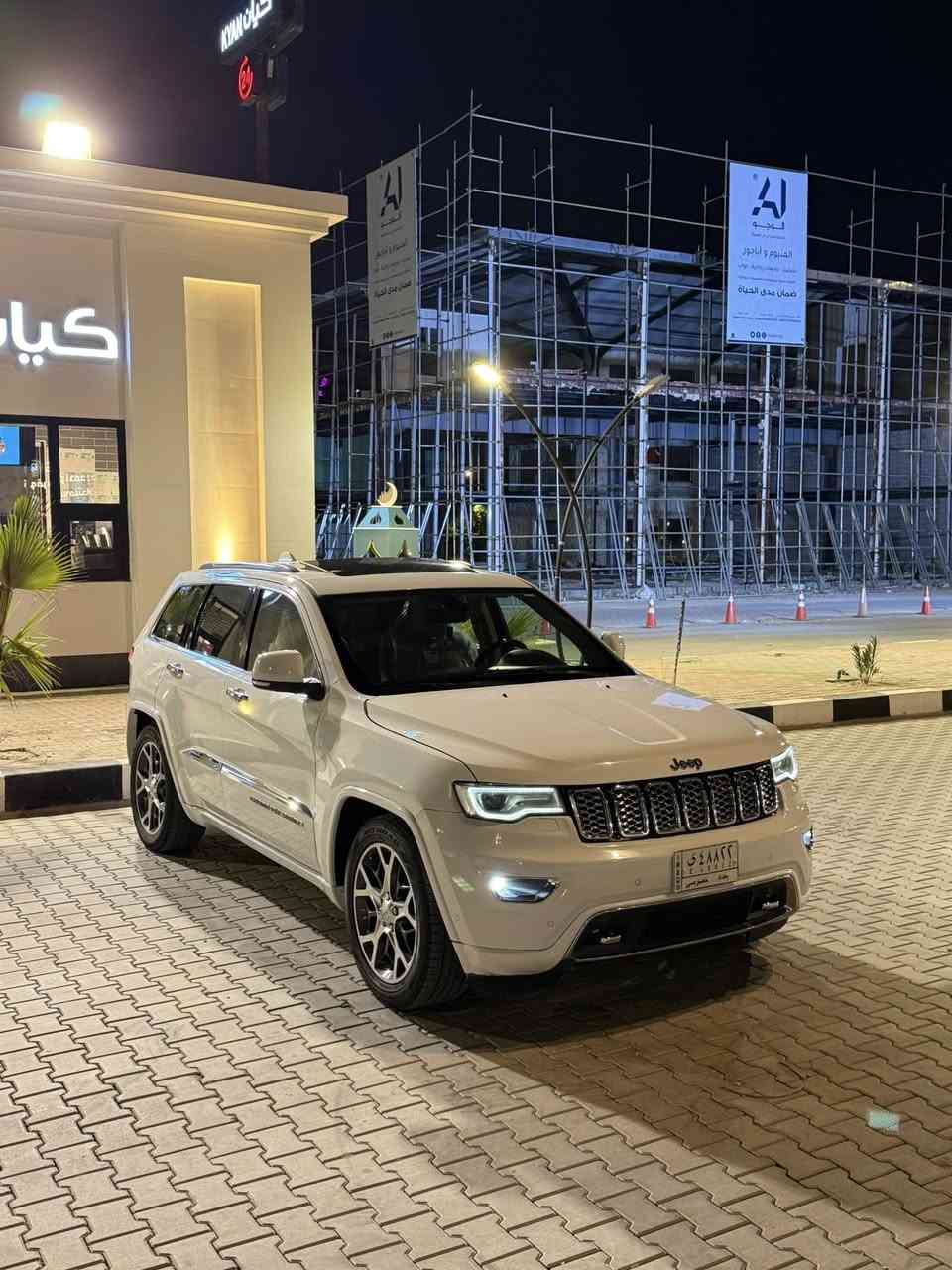 السلام عليكم
جيب اوفر لاند وكاله  ليث العبيدي خليجي موديل 2019  

      

ماشية 89 الف km وقابل للزيادة 

رقم بغداد تحويل مباشر 

المواصفات : 1/1 فول الفول 

* محرك 6 سلندر 3600

* السقف بانوراما طكتين

* المقاعد جلد تدفئة وتبريد 

* حساسات امامية

* حساسات خلفية

* كاميرا خلفيه 

* نقطة عمياء

* مقود السائق كهربائي

* دفع رباعي 4X4

* تشغيل عن بعد

* صندوق كهربائي

* تدفئة ستيرن

* دمام خلفي مع سستم صوت 

* المقاعد السائق ولراكب كهربائي

* ذاكرتين لحفظ وضعيات الجلوس

* سبير منازل + أرضيات سياره بعدهن بنايلون شركه ما مستخدم 

* سستم صوت 

* شاشة كبيره 8.4 انج

* نظام خاص للطرق الوعره

* المصابيح الأمامية  لد نهاري + اشاره ترحيب من الاقتراب من السيارة 

* بخاخ ماء لتنظيف المصابيح الاماميه زراك لايت 

* مري جانبيه كهرباء

* مرايا جانبيه قابله للطي عند الفتح والاغلاق 

* مرايا بخاصية التعتيم الذاتي

* نظام الملاحه Gps

* نظام خاص للطرق الوعره

* كشافات ضباب بروجكتر 

* محدد سرعة 

* ويل كاب قياس 20 انج التايرات جديده

* نظام بريك اوتاماتيكي ( Auto break system)

* نظام تشغيل واطفاء اوتماتيكي للمحرك ( Auto start system) 

* جكات لرفع وتنزيل السيارة

* واكو مواصفات كلش هواي

السياره شكد مااكول عنها نظيفه قليل وتشوف سيارة جداً نظيفه بحاله الوكاله

ملاحظة: مكفوله من الضربه والصبغ والتبديل بدون اي حادث وضرر فقط بيها باردً السياره  

السعر285$

مكان سياره: النجف الأشرف 

 ***********

***********
