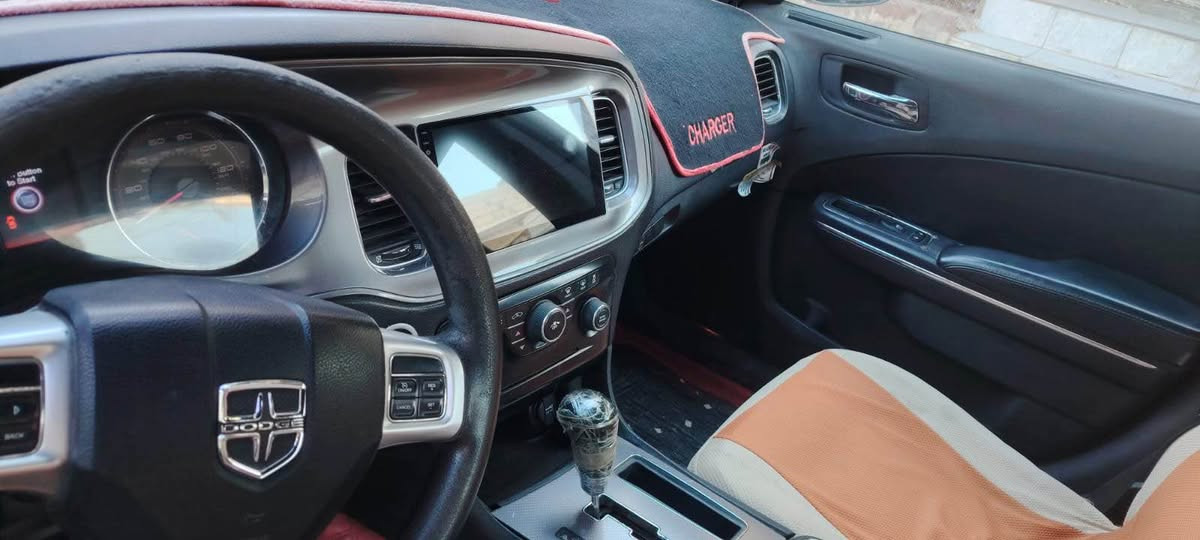 جارجر أدوات حاويه موديل ٢٠١١ مشمشي اللون متومه رقم انجليزي المكينه والكير جدد السعر ٦٠ ورقه وبيها مجال مكان البصره استفسار على الرقم *********** البصرة, العراق
