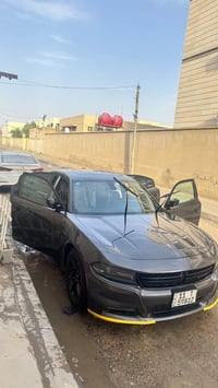 تشارجر SXT • ٣٦٠٠ • ٩٩٠٠٠ كم
