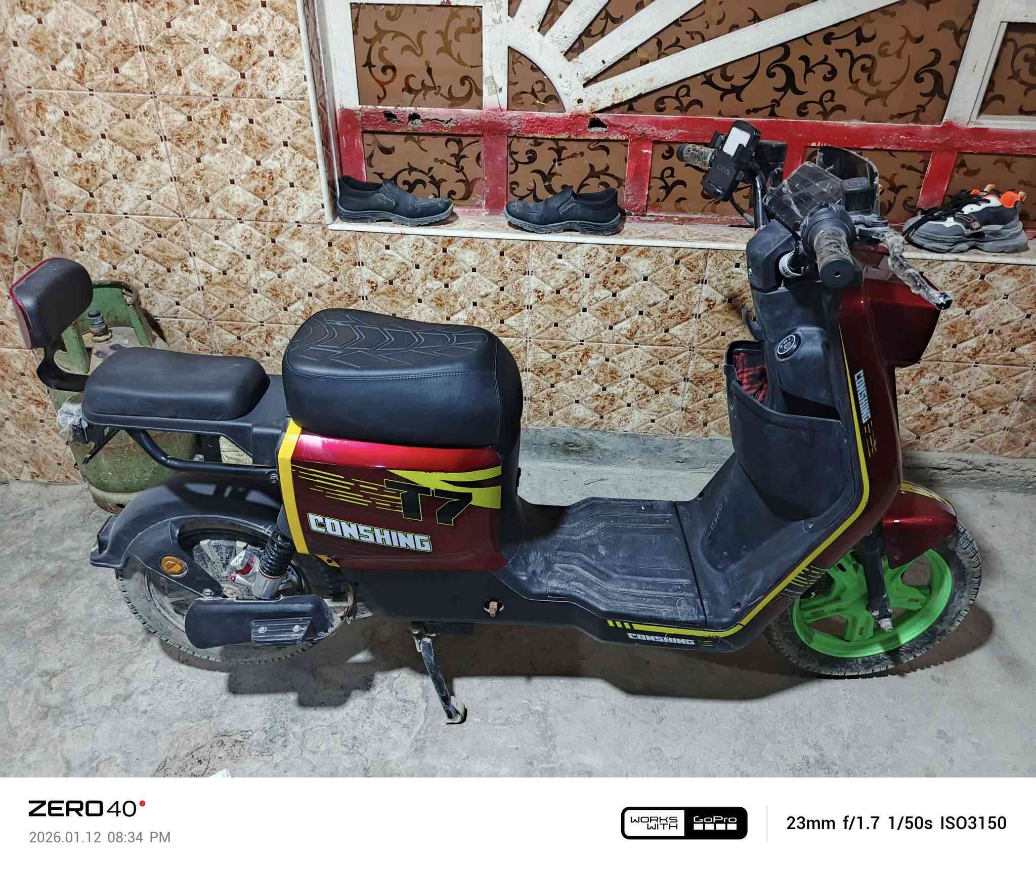 سلام عليكم دراجه شحن للبيع  وشكلهه ونضافتهه مثل ماموضح بلفديو وممغسوله اذا تنغسل تطلع جديده ماصارله شهر ونص من مشتريهه الشراي يدخل خاص ونتفاهم ع سعر الرقم ***********/
