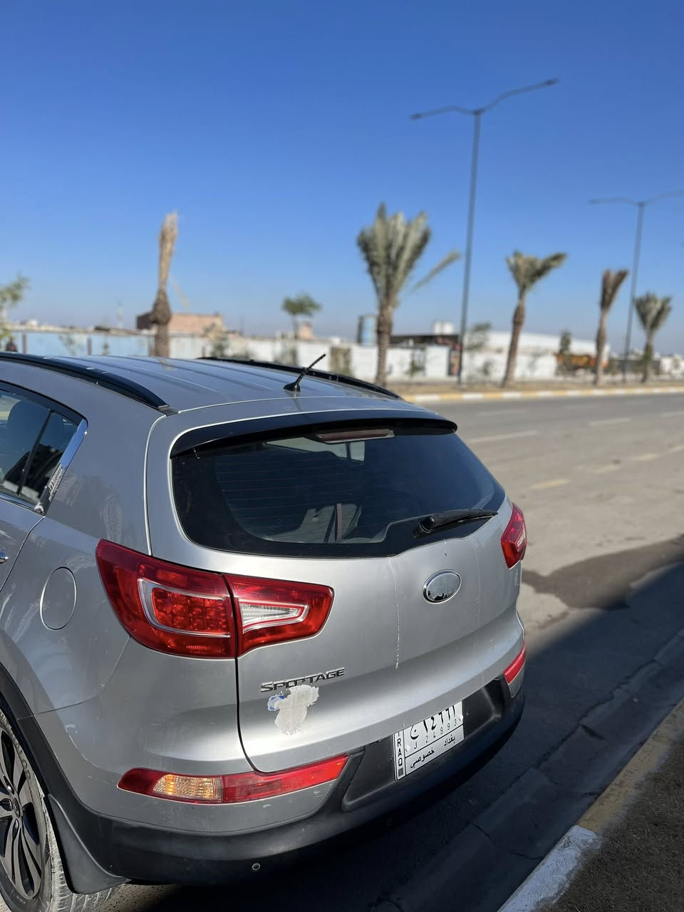 السلام عليكم
كيا سبورتج 2014
محرك 2000 دوش  
كفاله عامه عده بارد صغير بالصندوق ميبين 
خليجي
تحكم ستيرن  
حساس  خلفي  
كشنات مخمل
شاشه 
كاميرا 
تبريد قطعة 
مري شفط 
داخل رصاصي 
اشاير مري  
 قياده ايكو 
ماشيه 190 حقيقي
مكاني بغداد
تبريد ثلج 
ادامه كامله للسياره
تخم تاير 
بولش كامل قبل يومين
السعر 157 وبيها مجال 
للاستفسار رقمي 
***********
