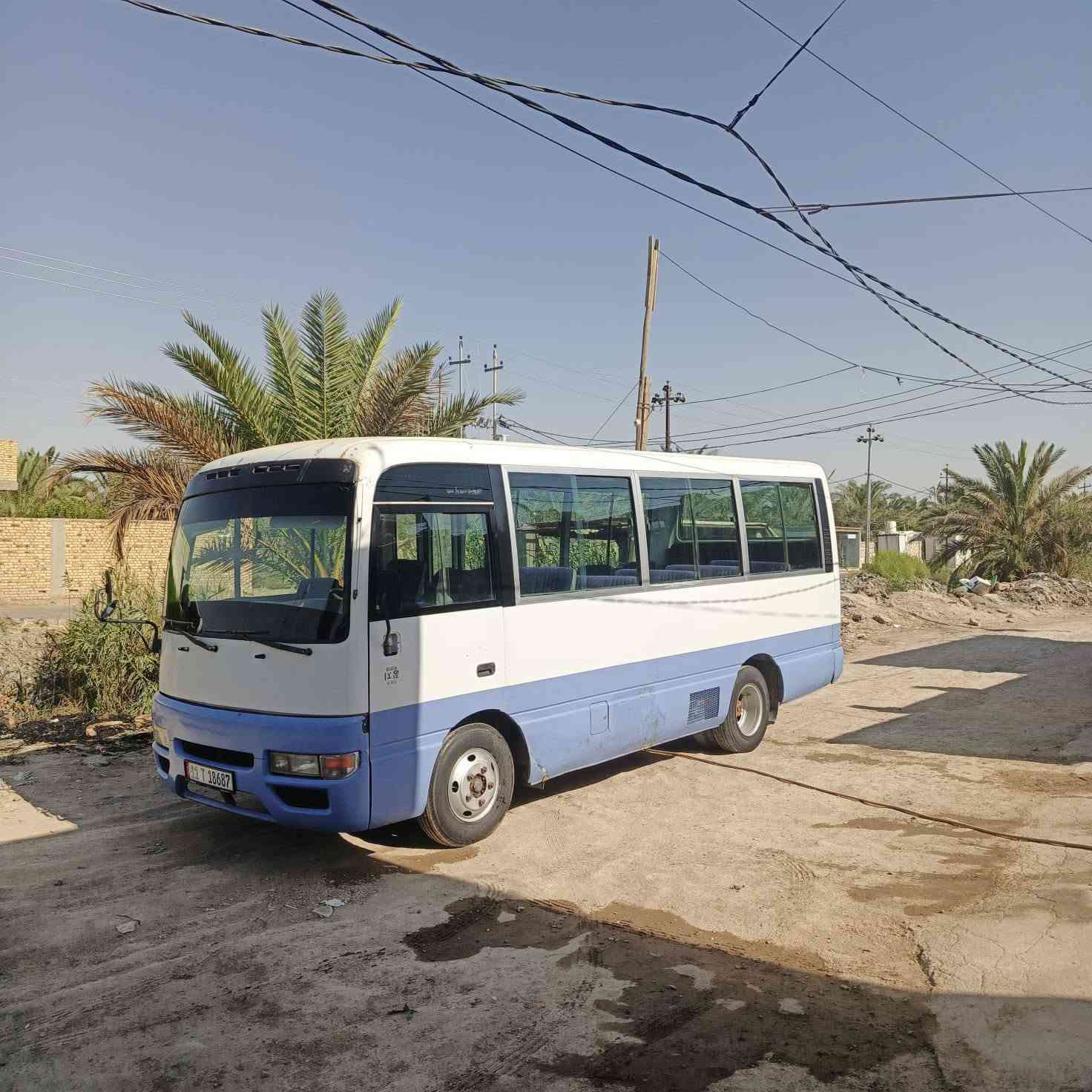 كوستر للبيع نيسان موديل 2002 رقم انكليزي بغداد مصفرة هيئه وغرامات مكانها ديوانية مركز سعر 105 محرك وكير كازكرنفال شرط لاتنقيص ولا تبخير حصة كاز سيارة حلوة الاتصال *********** ديوانية مركز
