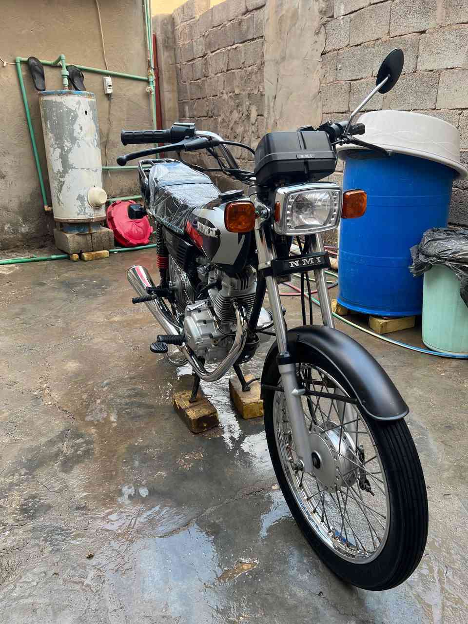 سلام عليكم اربعه كير موديل ٢٠نضافه شوفت عينك وحله بعد متواجد خاص رقم ***********
