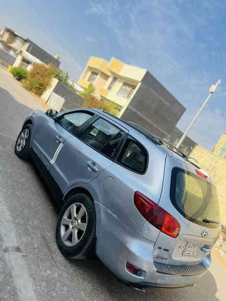 سلام عليكم سنتافي. 2007فول مواصفات كير ومحرك وحداديه كفاله تخم تاير جديد مال جناي جاهزه الاخير بيها4قطع صبغ فقط رش بدون دواخل 
السعر 90وبيها مجال بيع سريع 
الاتصال***********
مامتوفر بلخاص👆👆
مواصفات السياره 
فتحه سلايت 
تحكم استيرن 
نصام ايكو 
كشنات جاد
