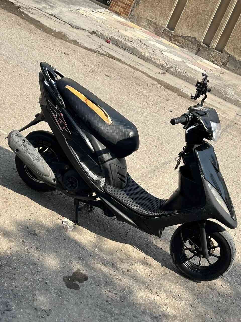 السلام عليك 
ماكس عدلة للبيع بيه نواقص كلش بسيطة تعال افحص وجيك وشوف فقط كابريتر تجاري سعره 
650 تواصل خاص وعلى رقم ***********
مكاني البياع
