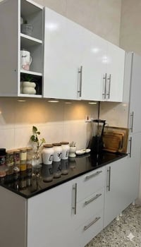 كاونتر تركي MDF • فاترينا ٢م • مرمر سنك ١٫٢٠م