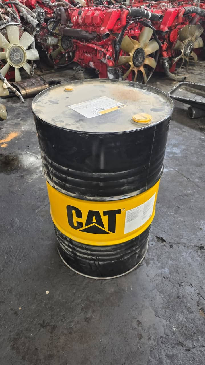 سلام عليكم دهن CAT اصلي للتواصل ***********
