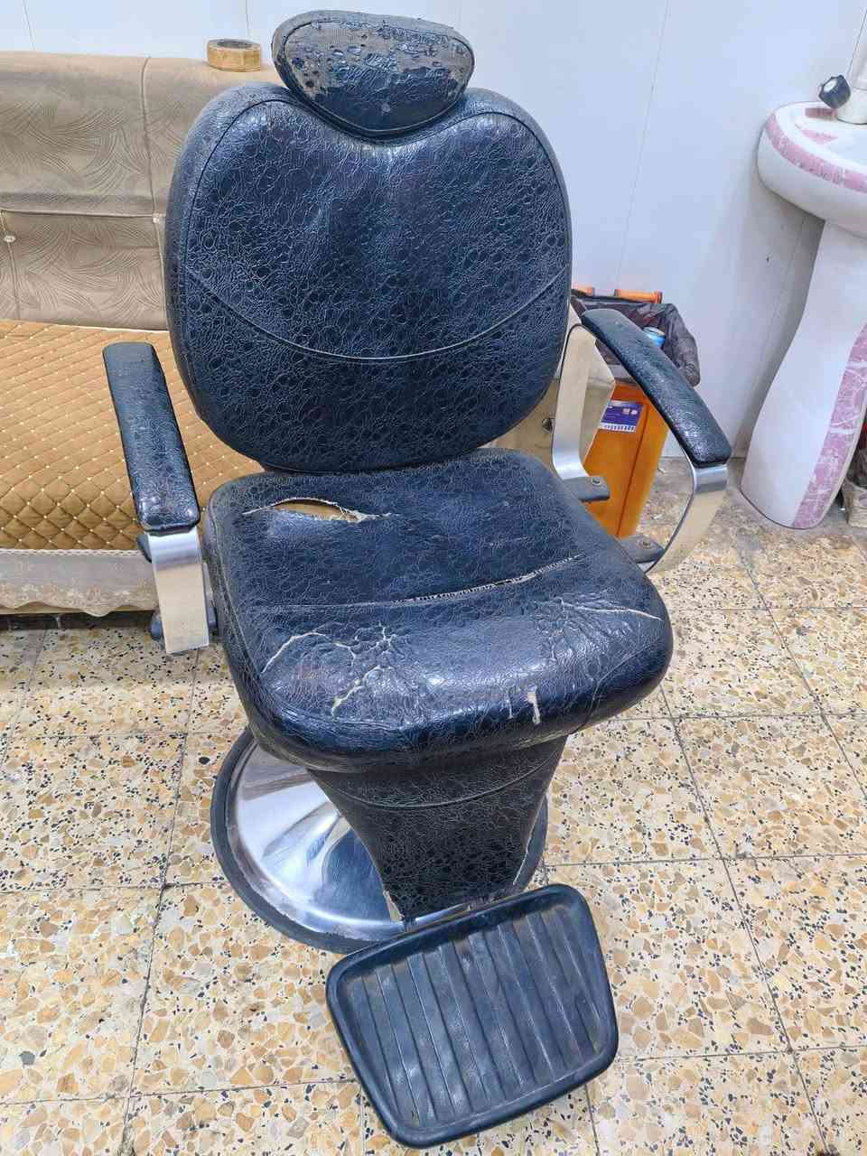 للبيع كرسي سعر مناسب ***********
