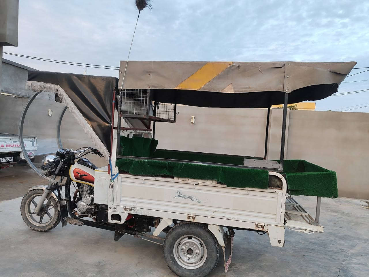 ستوته للبيع
تخم تايرجديد محجر جام امامي مثل ما موضح بالصور موديل 2020 محرك 2025 200SL
ستوته جاهزه للشغل نضيفه مكفوله كهربائيات شغاله كله شغال السعر 1450 بي مجال قليل للاستفسار ***********
