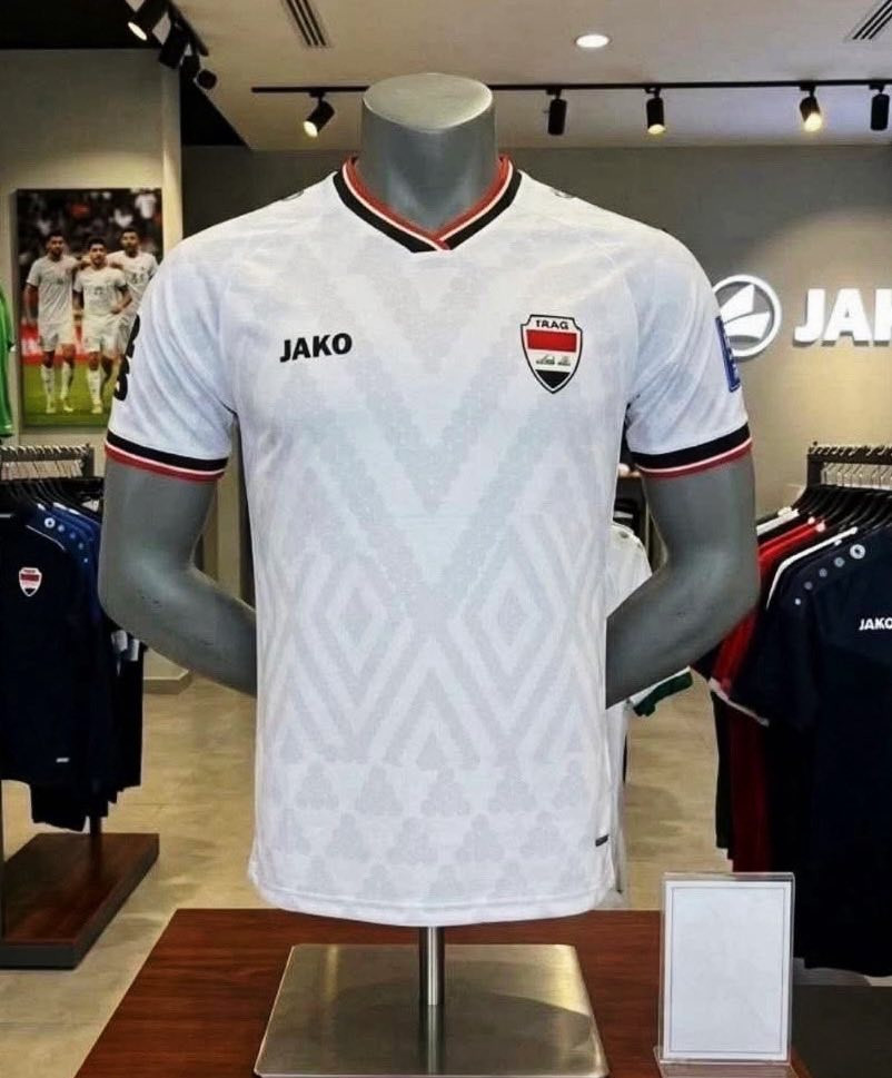 دريس المنتخب الأصلي الأصلي 
                       الكميه محدوده جدا جدا 
       موجود الحجز  وتساب ***********
                              القياسات M - L - XL - XXL
