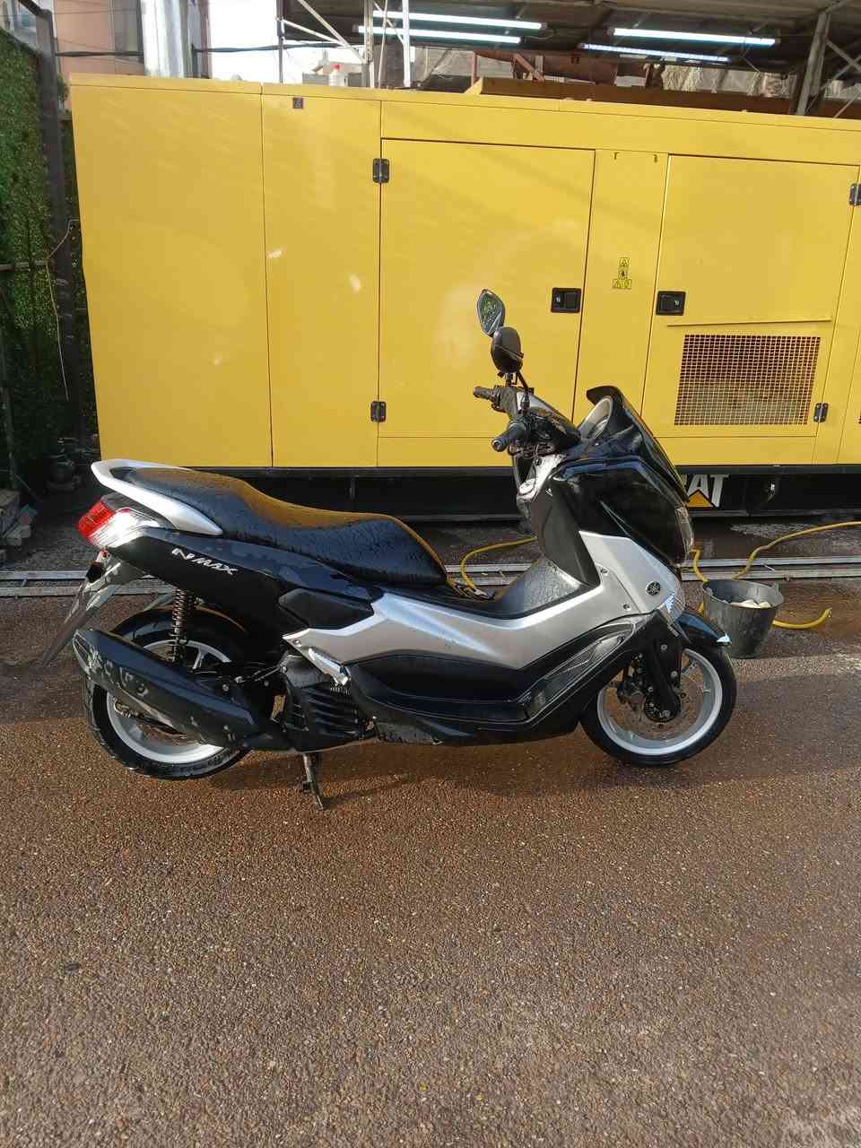 سلام عليكم
من رخصة مدير الكروب
مكلف بالنشر 
دراجه ( An Max ) رنبه بحالة الوكاله ما مفتوح برغي من عدها جيب فيتر وتعال افحص دراجه خير من الله أوراقها موجوده 
موقع صاحب الدراجه الكاظميه مجاور تربية بغداد الكرخ الثالثه
اسمه علي رقمه ( *********** ) سعرها ( 16 ) ورقه وبيها مجال
