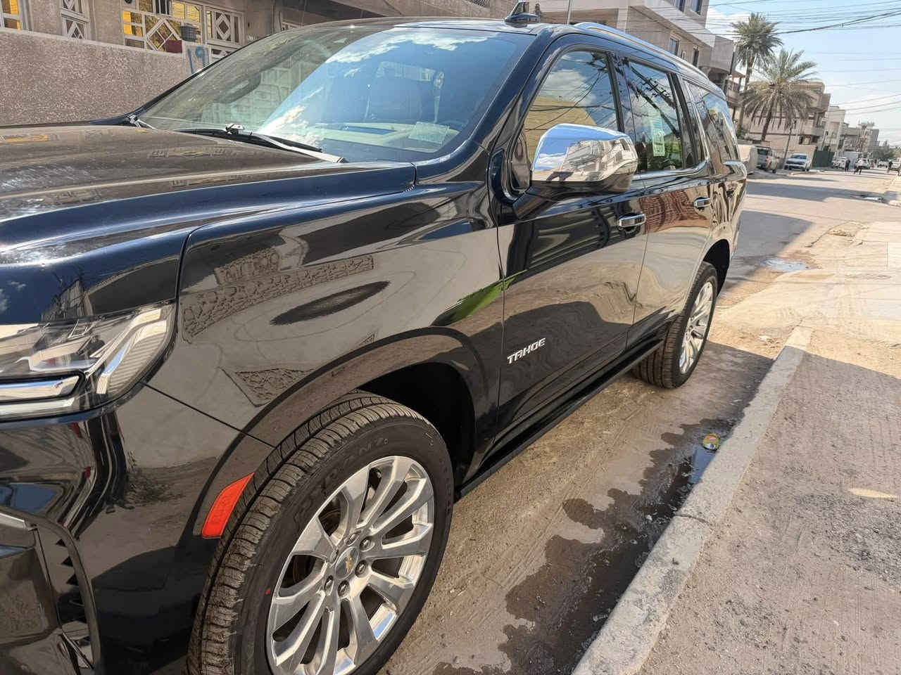 تاهو بريمير موديل 2022 خليجي وباسمي شخصيا فول مواصفات علامه سوده
• جكات 
• ⁠دوسات كهربائية 
• ⁠دشبول الكتروني بيجي
• ⁠داتاشو
• بانوراما
• ⁠ مقاعد جلد كهرباء
• مقاعد تدفئه تبريد
• حساسات امامي خلفي
• كشن السائق هزاز 
• كاميرات 360
• رادارات امامية و خلفية وجانبية 
• نقاط عمياء
• ⁠ تشغيل عن بعد 
• ثلاث شاشات ( 2 خلفيه في الكراسي ) 
• صندوق كهرباء 
• ⁠سويج بصمتين
• ⁠شاحن لاسلكي
• ثلاجه 
• علامه شوفرليت اسود مضيئه
• ⁠سستم سماعات BOSE
• ⁠اكزوز عدد ٤
السياره بيهه كم رصعه بل بنيد فقط
وباقي مواصفات البريمير المعروفة وتفاصيل داخل الصور 
السيارة وكالة خليجي
ماشيه 99الف كيلو متر والسعر480$ وبيها مجال ***********
