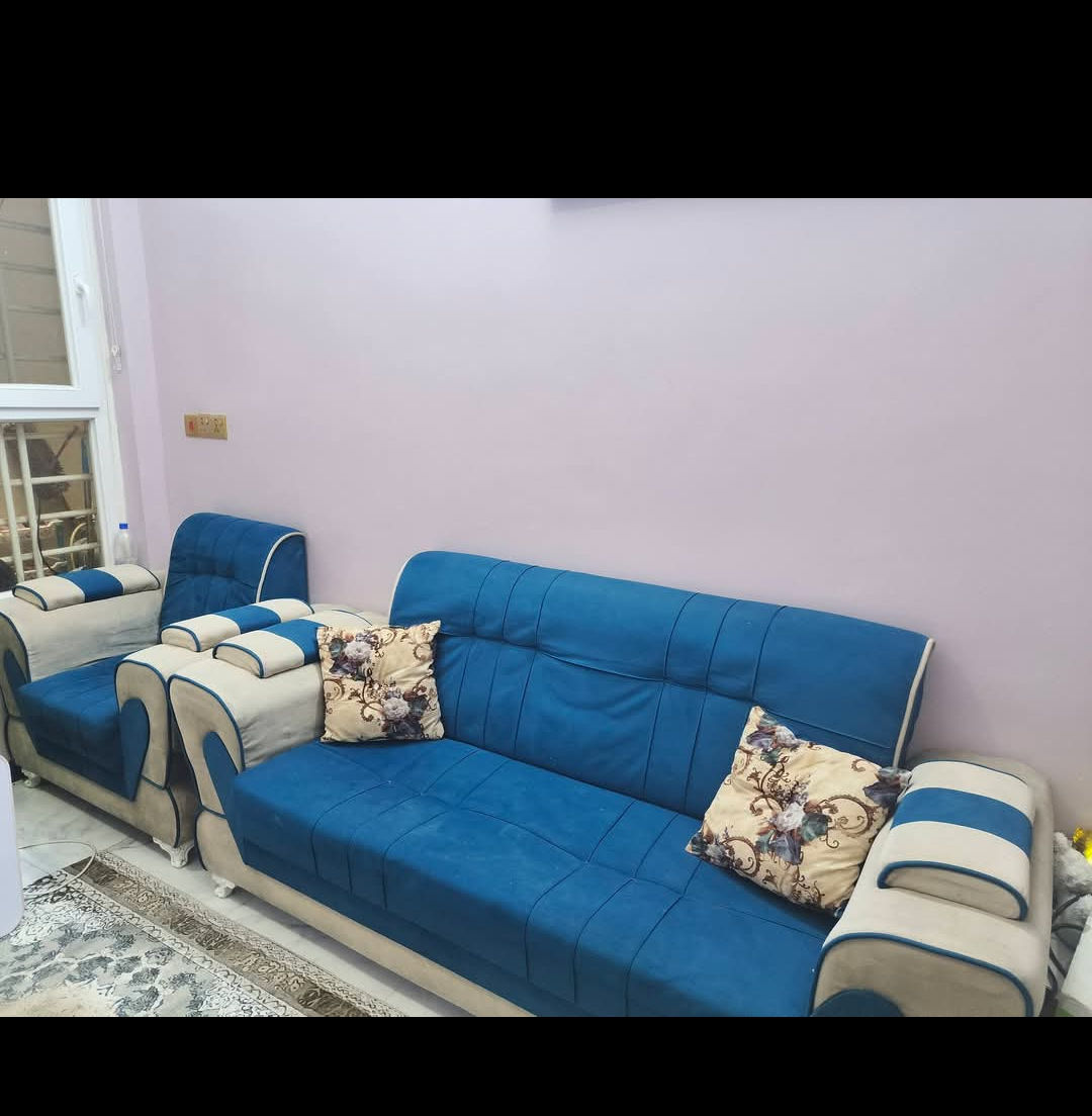 🔴 للبيع – أطقم تخم 🔴
✨ طقمين تخم بحالة ممتازة ونظيفين
🛋️ مريحين ومناسبين للبيت
🎨 ألوانهم ثابتة وشغلهم مرتب
📌 الحالة: مستعمل استعمال خفيف
💬 السعر خاص
📍 الموقع: (اكتب منطقتك)
📞 رقم التواصل: ***********
📲 واتساب أو ماسنجر أو اتصال
👍 الصور مرفقة وتغني عن الشرح
