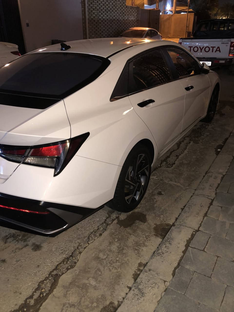 السلام عليكم
🚗 هيونداي إلنترا 2024 🇨🇳 تجميع صيني – فول مواصفات

مستخدمة عداد(10.000)ألف كم فقط 

رقم أربيل جديد تريد تحويل تريد وكالة 

📜 كفالة عامة من التبديل وللصبغ
🔹 محرك 1500 دبل نوزل اقتصادي
🔹 بصمة تشغيل
🔹 فتحة سقف
🔹 شاشة 
🔹 كاميرا خلفية
🔹 حساسات أمامي وخلفي
🔹 سايد بريك كهرباء
🔹 Auto Hold
🔹 Drive Mode
🔹 إضاءة LED نهارية + لايت زينون
🔹 تبريد خلفي
🔹 عزل حراري وعزل صوت
🔹 داشبورد شاشة (ستايل آيباد)
💰 السعر:142وبيها مجال بسيط 

📍 الموقع: النجف الاشرف 

‏✅*********** 
‏✅
