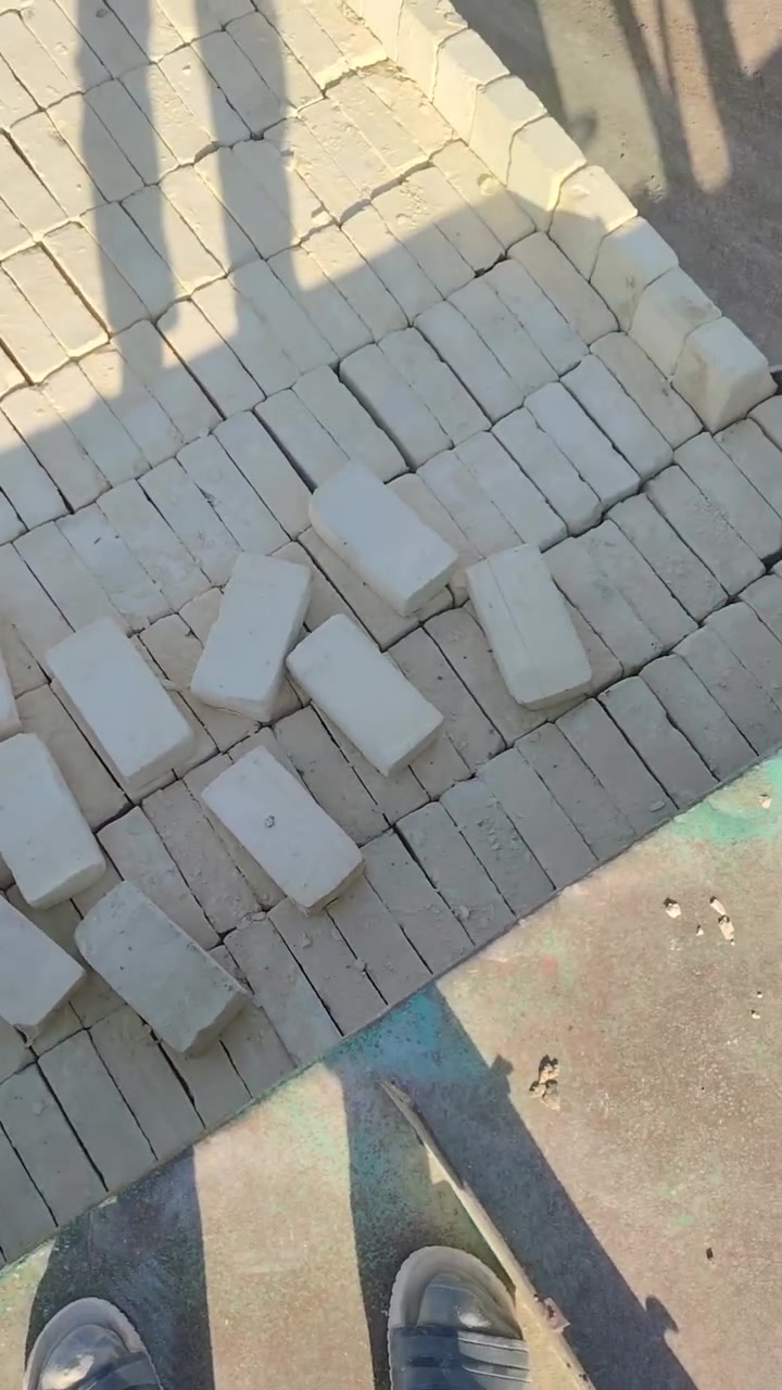 بسم الله الرحمن الرحيم

إلى الزبائن الكرام، نقدم لكم تجهيز طابوق.
التك 4000 آلاف وزيادة 300. الطابوق المتوفر:
((إنجكتر ✅ بيرنه ✅ درجة أولى ✅ ويوجد كسر درجة أولى. كلمن وسعره))
لكافة أنحاء العمارة والأقضية حسب الطلب.
للاستفسار والاتصال مع واتساب:
أثير: *********** (به واتساب)
آسيا: ***********
أو مراسلة الصفحة، متواجدون 24 وعشرين ساعة.
