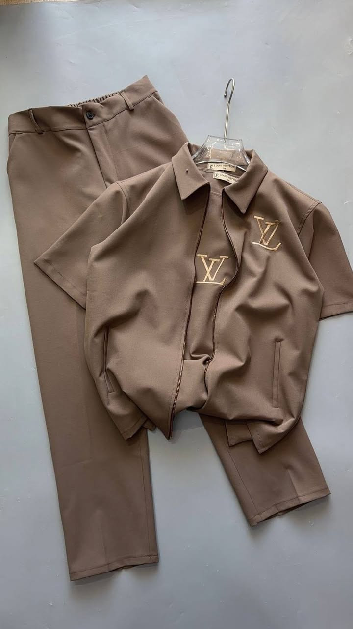 سوت ٣ قطع 

كيمونه وقميص وبنطرون 

سيري ٤ قطع
M L xl xxl
سعر درزن ٣٦٦الف


**إذا كنت صاحب هذا الإعلان وتريد حذفه لأي سبب، رجاءا أرسل رسالة إلى الدعم الفني**