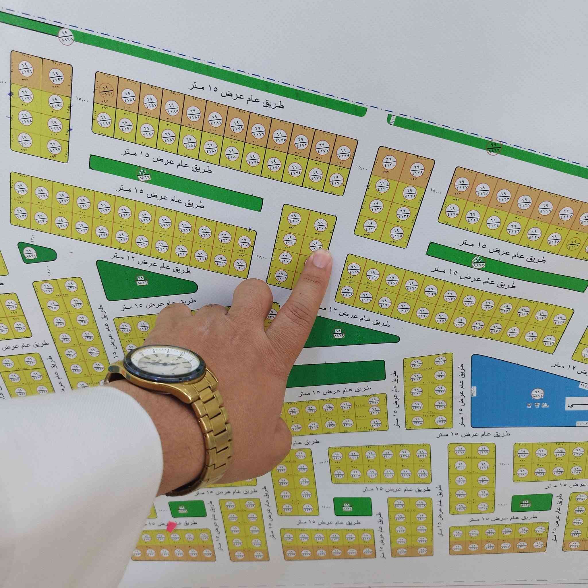 🏡🔥 عرض مميز من مكتب الرمال للعقار 🔥🏡
📍 قطعة أرض للبيع – الكرمة

📌 مقاطعة 69 الصبيحات

🔹 المساحة: (   300   ) م² 

🔹 الواجهة:  (  15    ) متر

🔹 النزال:    (   20    ) متر

🔹 عرض الشارع: (     15   ) متر مربع ال 4000 الاف

🔹 الموقع: قريبه من الشارع الرئيسي 

🔹 موقع راقٍ وهادئ ومناسب للسكن  أو الاستثمار

🔹 سند رسمي أصولي ومضمون ✅ قرب مدينة الجواهري✅ 

💰 السعر: (   27  مليون     )  قابل للتفاوض 

السعر مناسب ومنافس – قابل للتفاوض للجادين فقط

⚡ فرصة لا تعوض في منطقة مرغوبة وتشهد إقبال كبير

📞 للاستفسار والحجز:

مكتب الرمال للعقار

📍 الفلوجة – شارع 60 – مجاور نادي الصمود

📩 مراسلتنا خاص أو الاتصال على الرقم: 

☎️ ***********واتساب 

☎️ ***********

☎️ ***********
