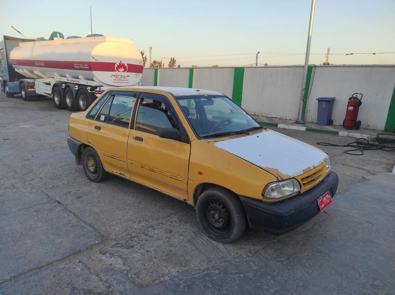 السلام عليكم شباب سياره سايبه للبيع موديل 2013رقم صدامي بغداد سنويه منتهيه بال 2020مكينه وكير وحداديه تخم تاير خير من الله دواخل حلوه ونظيفه كهربائيات كله شغال جاهزه كبل لشغل السعر 9ورقات وبيه مجال للشراي مستعجل على بيعتها مكاني بابل مامتواجد على الفيس الاستفسار هاذه رقمي اتصال وتدلل‏‪0787 703 8496‬‏
