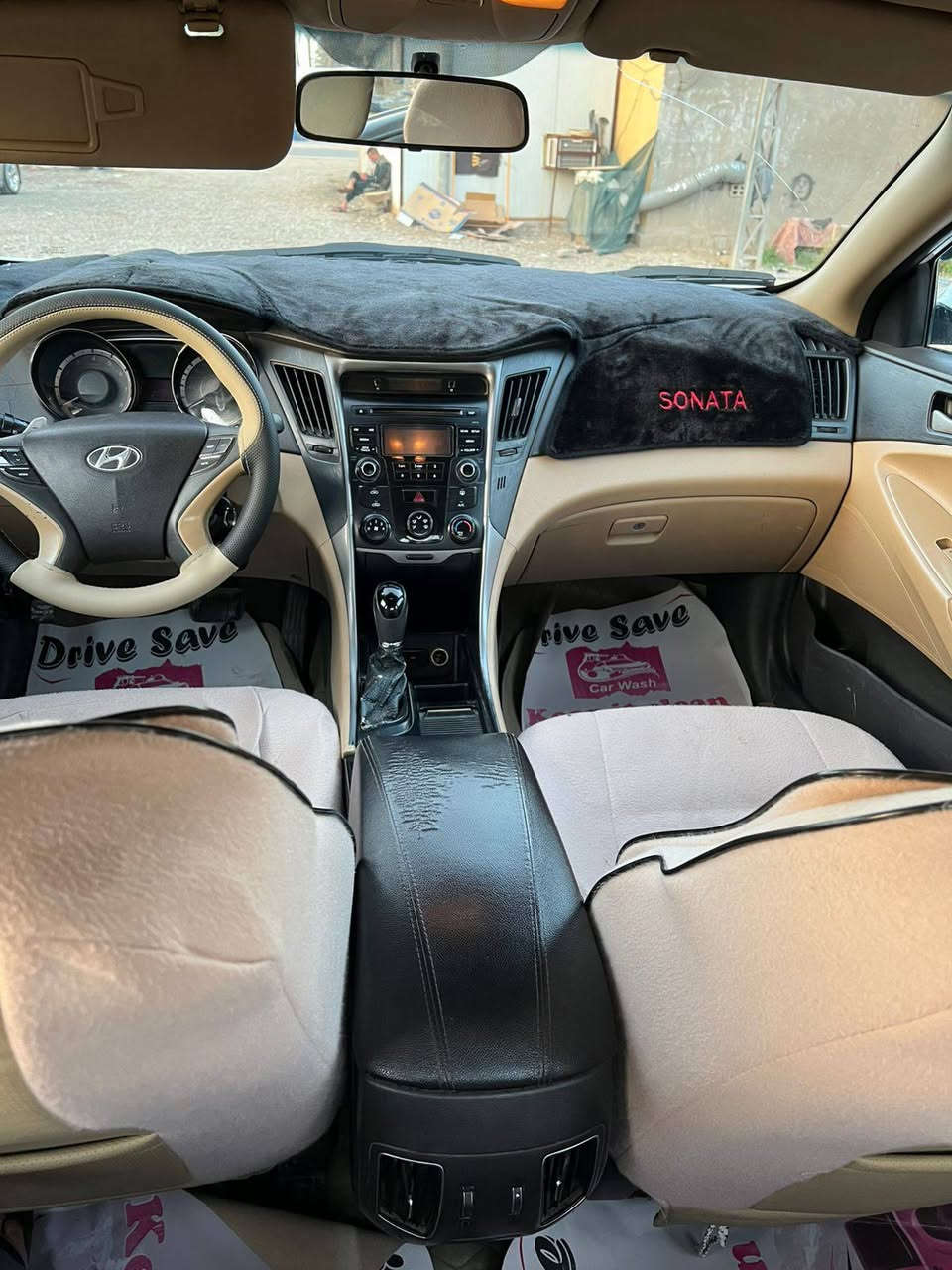 السلام عليكم  ورحمة الله وبركاته
سوناتا خليجي مديل 2013 شكل ال 14 .. خليجي  قطعه وحده فقط شرط سونار رقم اربيل دولي سنويه ال 2028
شرط تحويل ................
موصفات سياره 
محرك 2400  دوش المرغوب 
بجم ال 14 زنون 
أشاير بالمري 
مري شفط 
شفتات ستيرن 
صوت انفنتي 
دمام خلفي 
كشن كهرباء 
حساس خلفي أمامي 
داخل لونين 
فول تحكم ستيرن 
ويل  كروم جديد بلادي 
سياره جديده بمعنى الكلمة 
تخم تاير صدر مكينه كير كلها بشرط  لا تنقيص ولا تبخير
-------------------------------------------
مكان سياره بابل طريق الدولي سريع ....السعر 132 مجال كلش بسيط ‏‪***********‬‏
وتساب ‏‪***********‬‏
