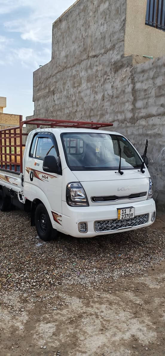 السلام عليكم كيا موديل 2024 ماشيه 70 سياره مكفوله كفاله عامه السعر161 رقم الهاتف***********
