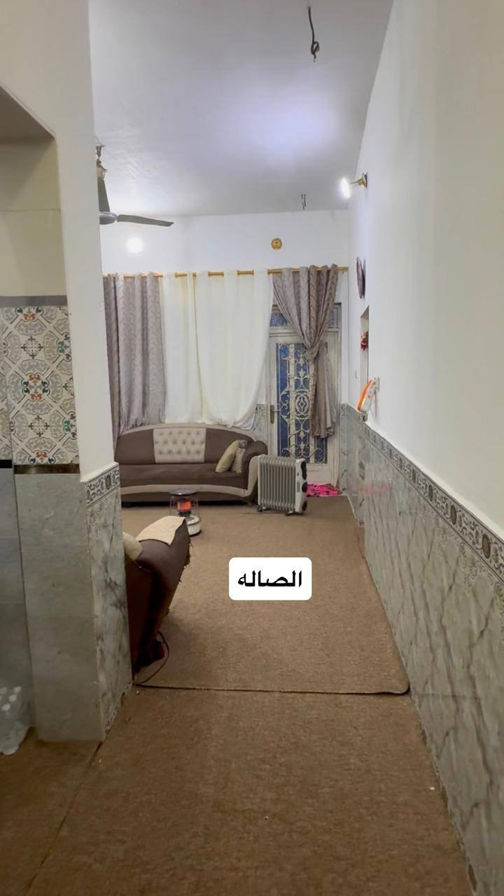 بيت للبيع أمامي المكان مدينة الصدر قرب سوك المدينة فرع الي قبل حسينية الرسول الأعظم ١٢٥ م مساحته
طابق ونص بناء ٢٠١٨ يتكون البيت من الطابق الأول
إستقبال
صاله
غرفه نوم واحدة
مطبخ
منور
صحيات داخلية وخارجية
الطابق الثاني غرفه واحدة مع غرفه نقص وصاله ومخزن السطح اشتكاير
الستارة مترين البيت كامل
البيع نقد السعر الكلي ١٣٠مليون
للتفاصيل واتساب او اتصال
***********
***********
