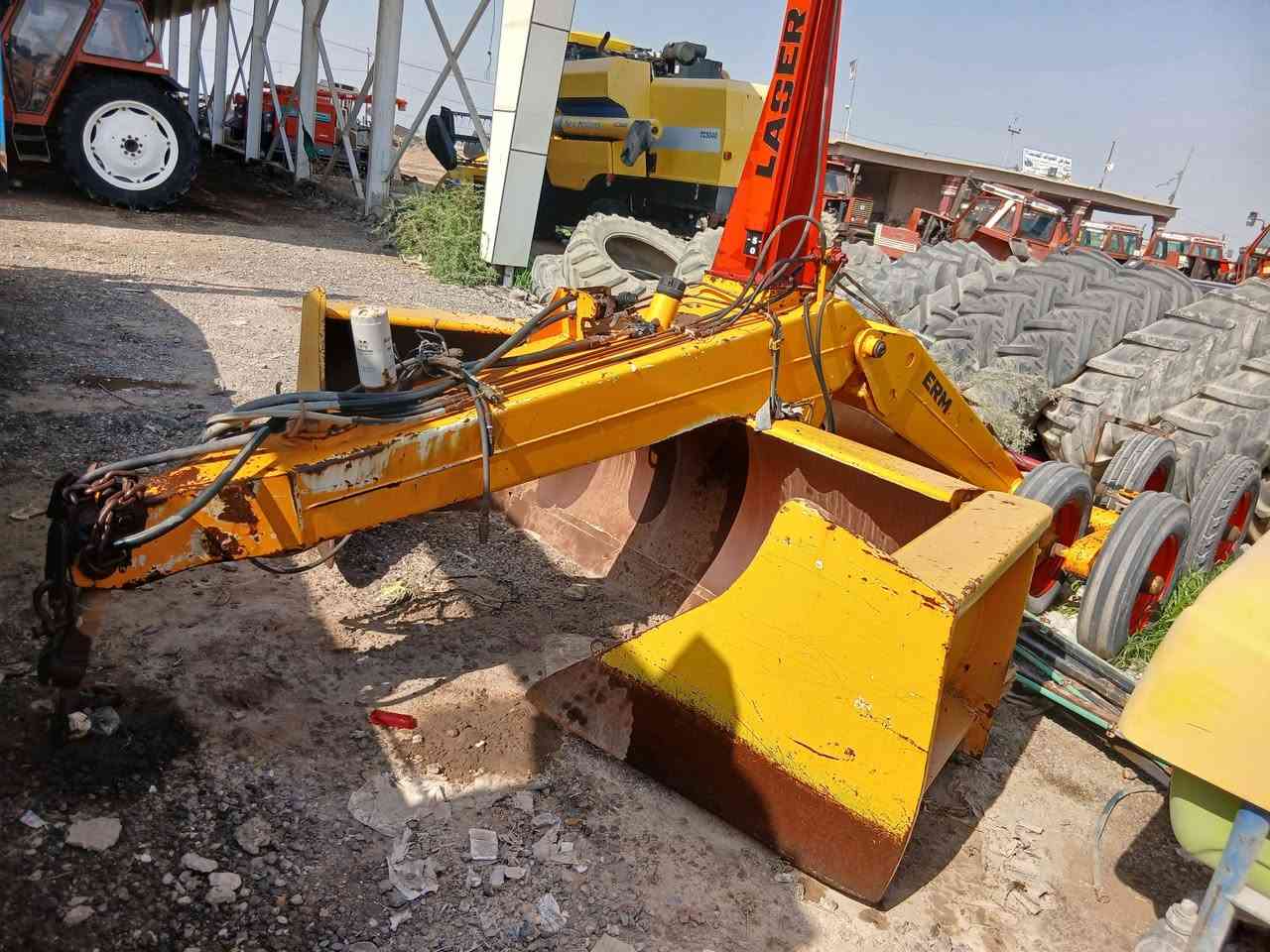 ***********/          160
