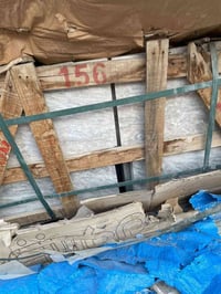 مرمر للبيع مساحه 95 متر  مع بايات 16 بايه مرمر مع المرايه   0773638891...