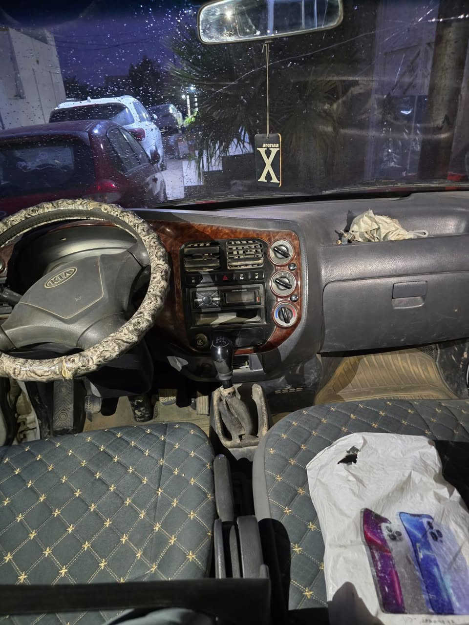 سلام عليكم 
سيارة كيا دبل قماره مسكر موديل 2009 رقم بابل دولي مكان نجف خان النص سعر 110 وبي مجال 
رقم الهاتف ‏‪0780 818 3322‬‏
