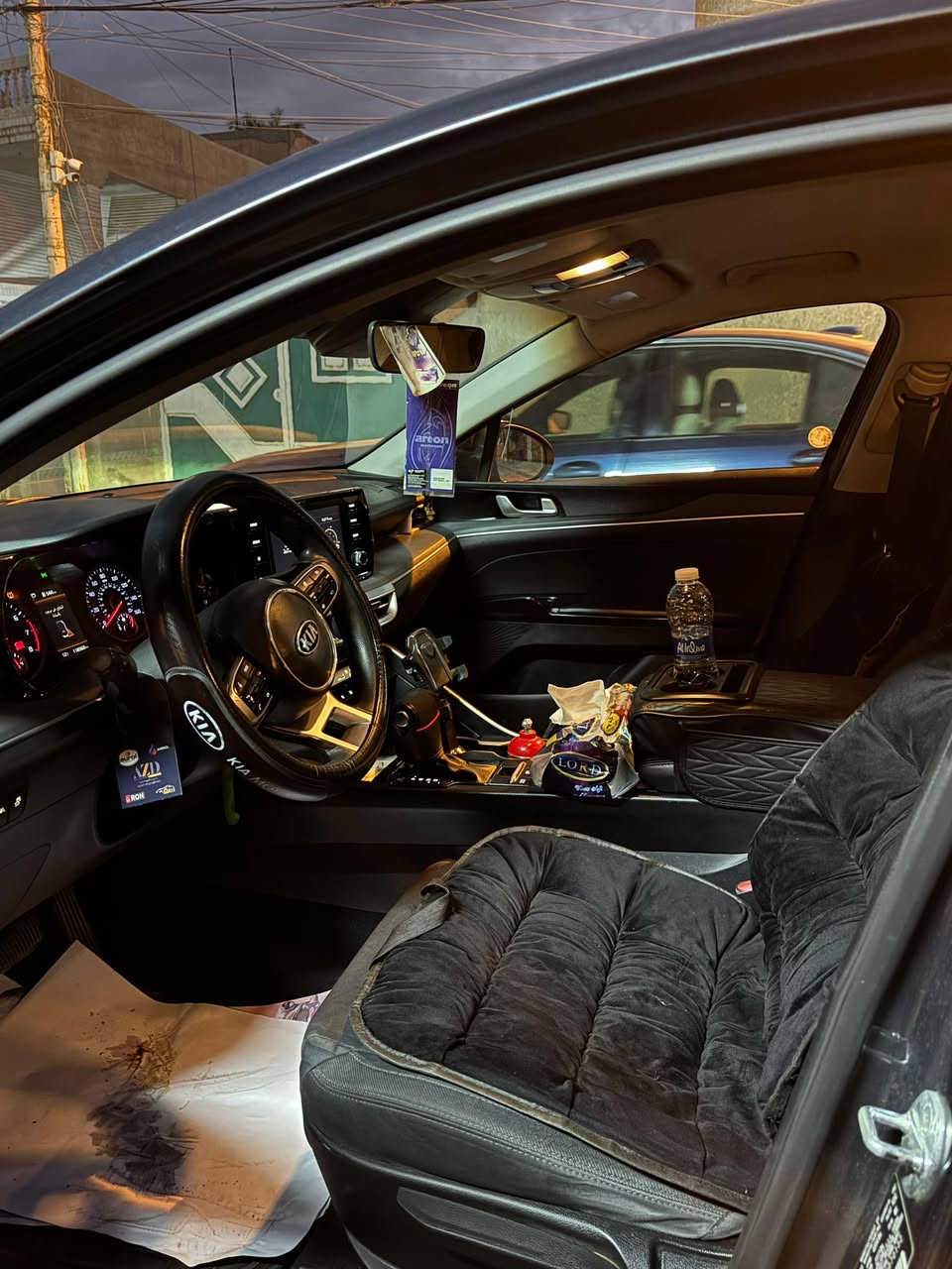 سلام عليكم شباب/ سياره K5 موديل 2021
المواصفات
1محرك 1600 تيربو
2لون نفطي
3رادار 4 امامي خلفي رادار مرايه جوانب
4 مانع تزحلق
5قياده ذاتيه
6 لايت Led
7كامره دواره
8تبريد ثلج
9 اربع انظمة قياده
10 السعر 155وبيه مجال
السياره حادثه جاملغ امامي صفحة الصدر فقط
مصبوغ بنيد وجاملغ
مع حادث تكتك  بل عراق مصلح عل بارد في جنطة سياره
مكفوله من التكم والشاصي والغود.، ،، رقمي *********** حيدر
السياره رقم شمالي بسم شركه واني عندي بيه وكاله تحويل ثاني يوم
