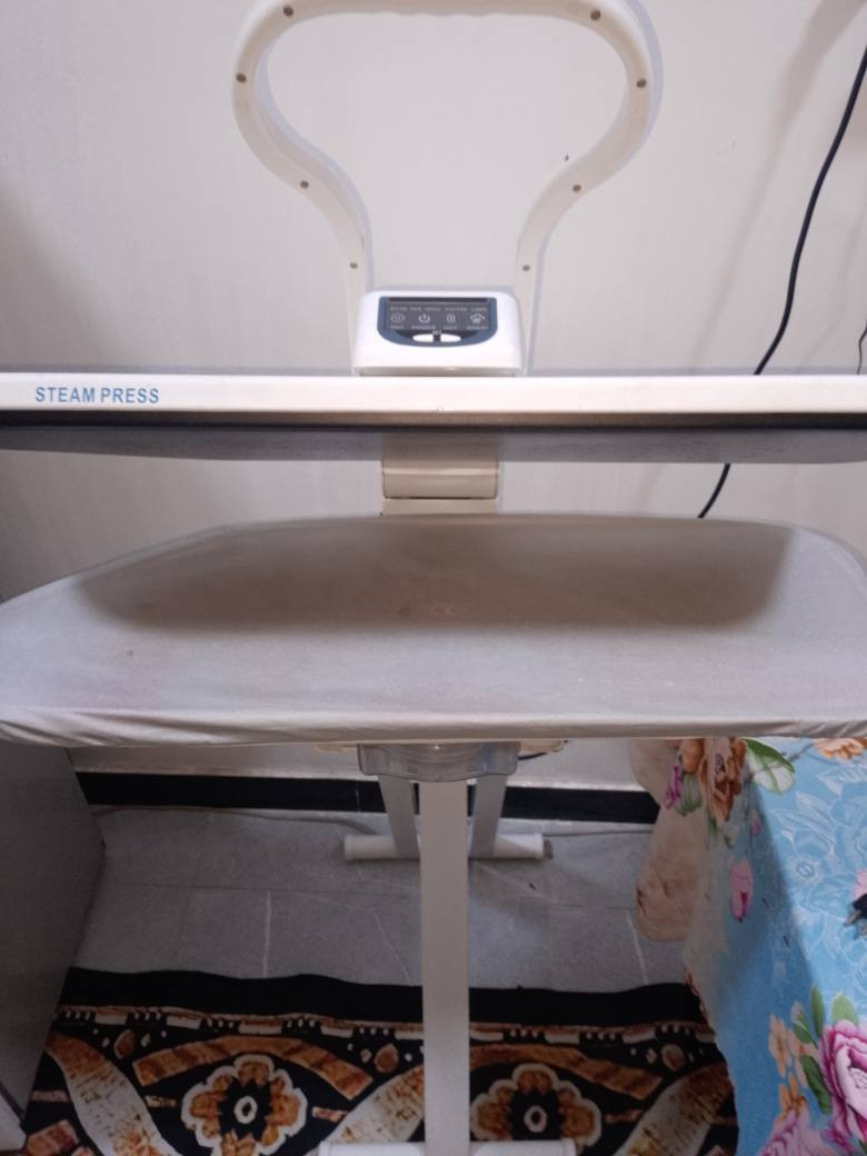 لوندري منزلي مستعمل قليل اخو الجديد باب اول للبيع .السعر 150الف قابل للتفاوض 
الخاص مفتوح عمارة, ميسان


**إذا كنت صاحب هذا الإعلان وتريد حذفه لأي سبب، رجاءا أرسل رسالة إلى الدعم الفني**