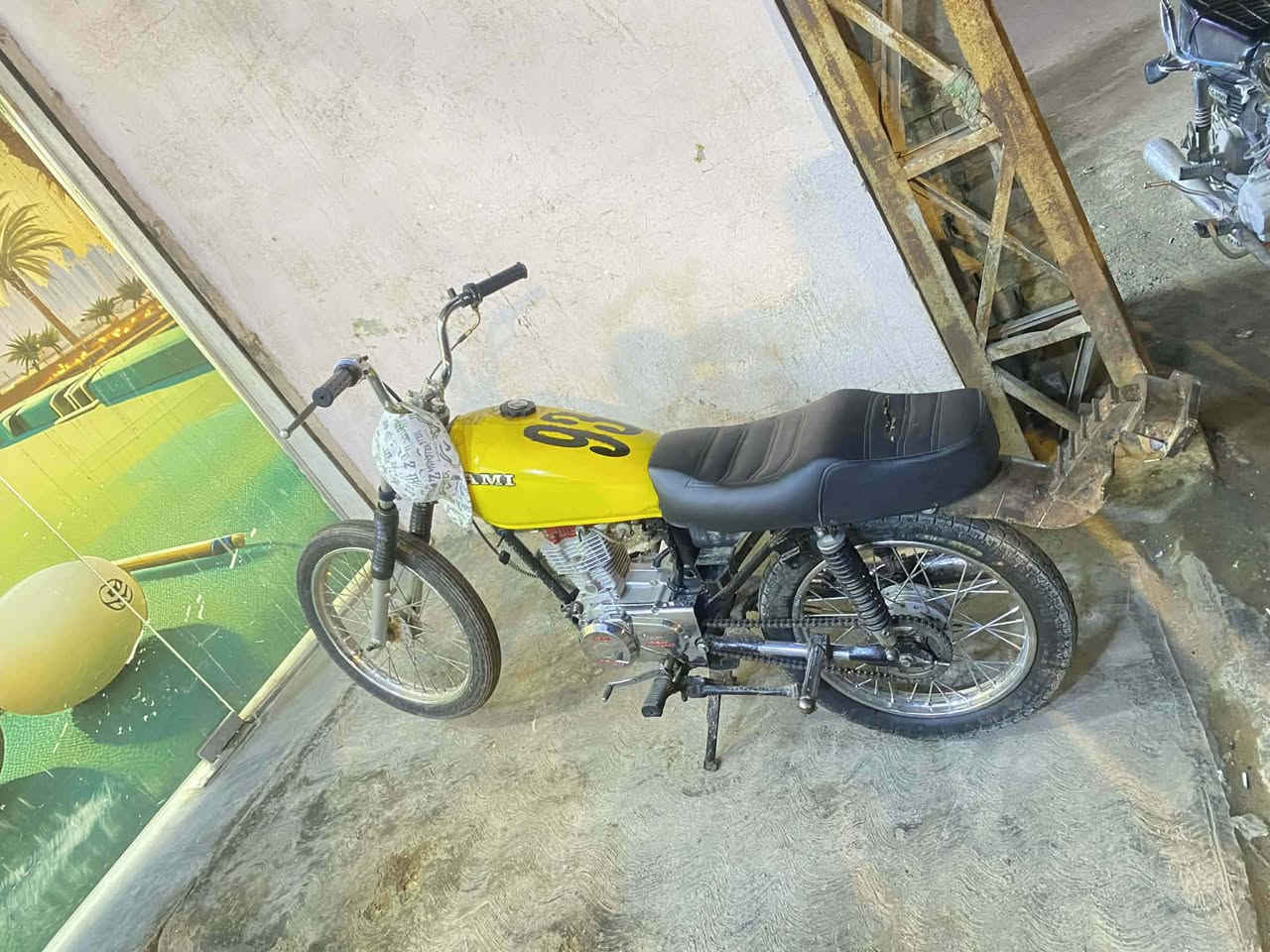 سلام عليكم دراجه نامه للبيع بدون مكينه فقط خاص موجود واتساب***********,و
