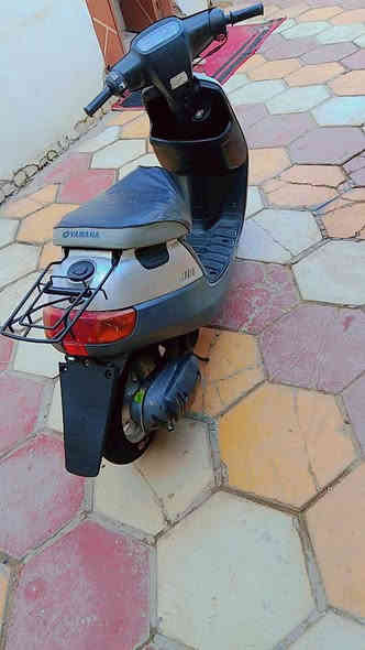 سلام عليكم 
دراجه بتره جاهزه من طول لطول مابيهه أي نقص 
مكينه بلاد مامفتوحه شرط الفحص كهربايات شغاله
 نكره سلف لايت عالي ناصي اشاير كلها شغاله
 بشهر 8طالعه من لحاويه سعرها ب425وبيهه مجال حك جيه مكاني ناصريه مركز وهاذه رقمي  ***********وشراي يجي وبي خير ويدلل
