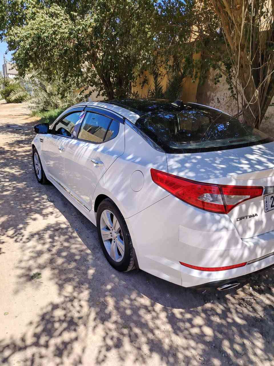 السلام عليكم
كيا اوبتيما خليجي موديل 12 
فول مواصفات السياره 
بصمه تشغيل
بصمه بيبان
بانوراما 
كشن كهرباء 
تبريد قطعتين 
شاشه كامره 
تحكم ستيرن
اشاير بل مري 
تحكم ستيرن
شفتات سرعه ب الستيرن 

السعر 145
مكان السياره ديوانيه قضاء المهناويه
الاستفسار عل رقم
*********** او ع الخاص
