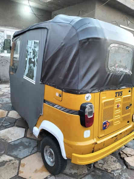 السلام عليكم تكتك للبيع تكتك جاهزه خير من الله هل لشوفها كدام عينك مثل بلصوره اوراق كامله المديل 2018 السعر مليونين 800 وبيها مجال للطيبين المكان بابل قرب شارع 100 شراي يتصل ***********
