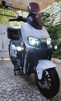 صاعقه.. 2026....TRON......عدد البطاريات..6..مسطره ..النوع كرافين..المل...