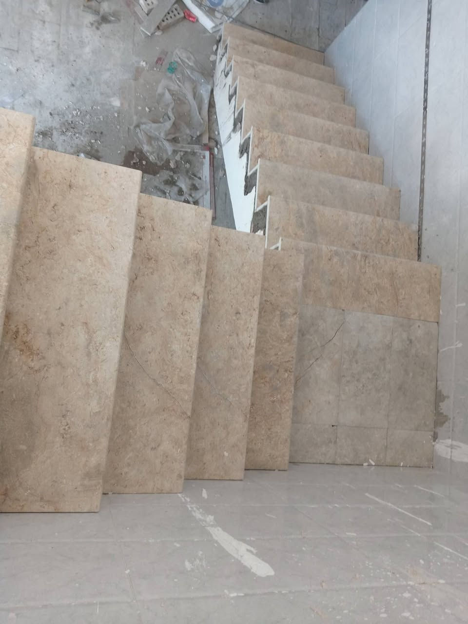 سلام عليكم خلفة تطبيك كافة السيراميك جدران ارضيات 

كاشي مرمر بورسلين بايات درج عمل لوح بورسلين ترميم 

بيوت لتزام بل عمل سعر مناسب مكاني بغداد ***********
