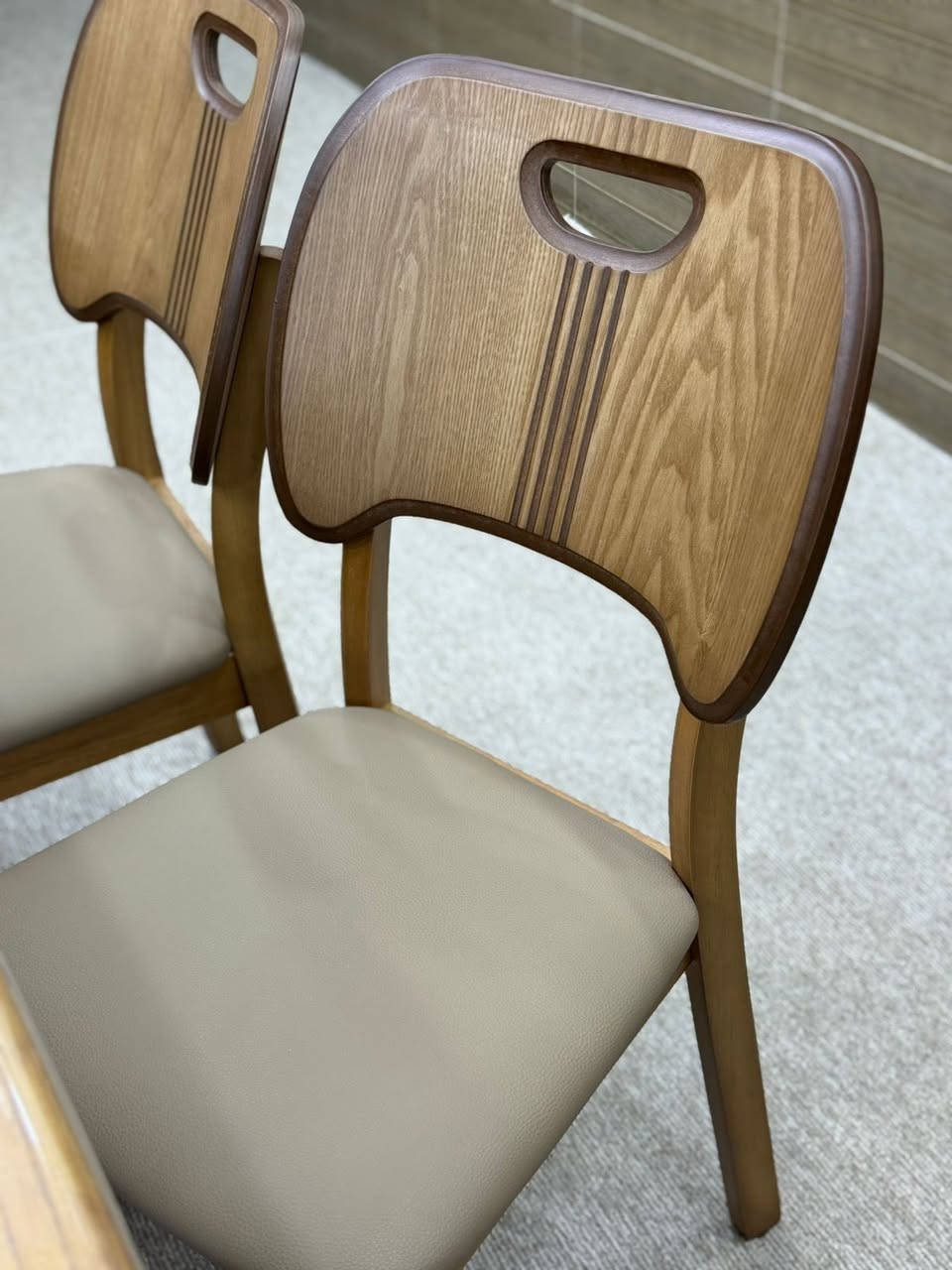 ميز طعام جديد مع ٥ كراسي للبيع مكاني حي اور


**إذا كنت صاحب هذا الإعلان وتريد حذفه لأي سبب، رجاءا أرسل رسالة إلى الدعم الفني**