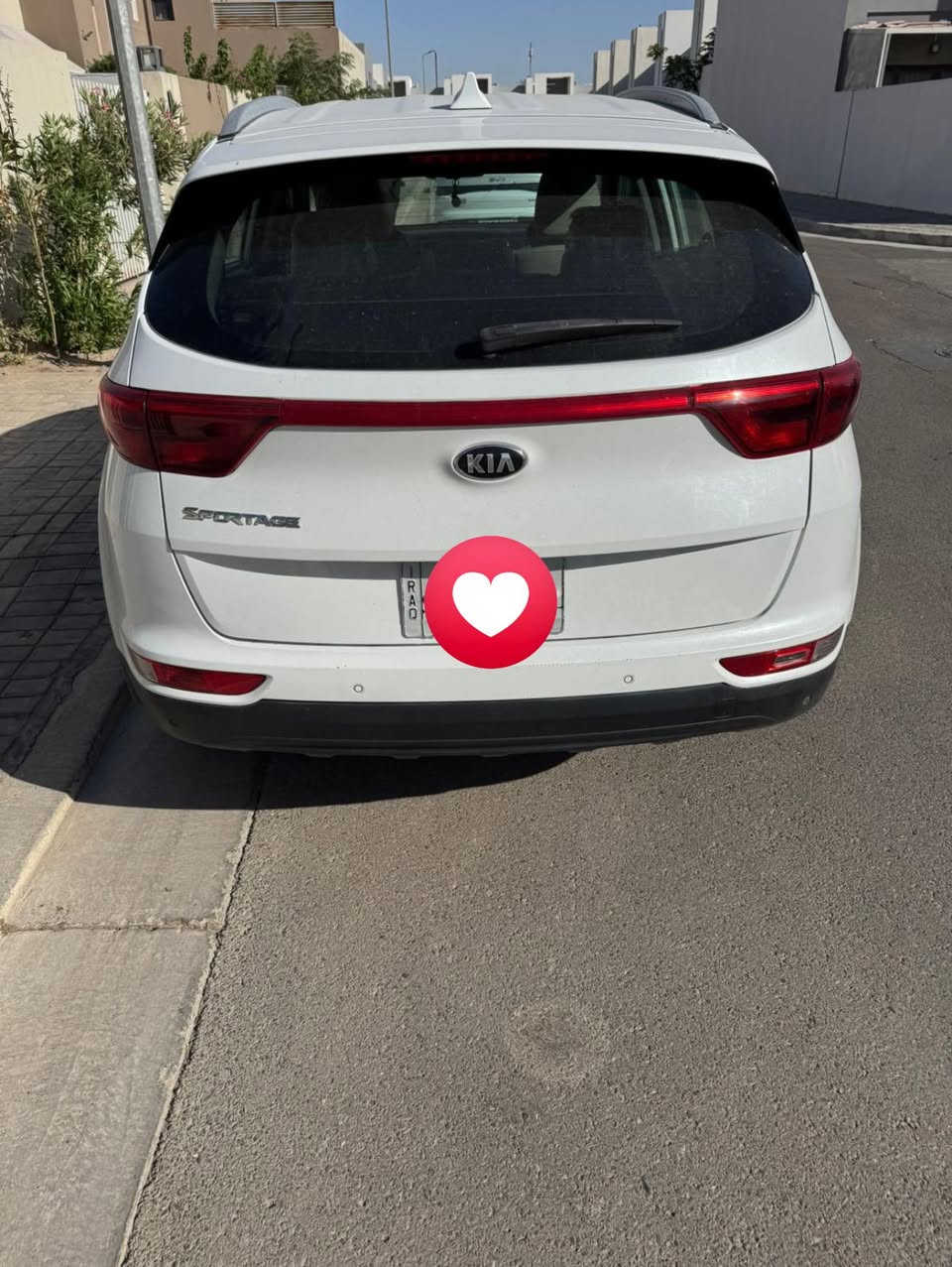 السلام عليكم
سبورتج ٢٠١٧ خليجي مكفول
فقط بارد موجود بالسونار
ماشيه ١١٣ الف كيلو
بصمة 
حساس امامي خلفي
تبريد قطعتين
شاشة وكاميرا دواره
كلشي بيها بلادي السيارة
سبير منازل
السعر ١٦٥
***********
المكان بغداد ابوغريب او حي جامعة
