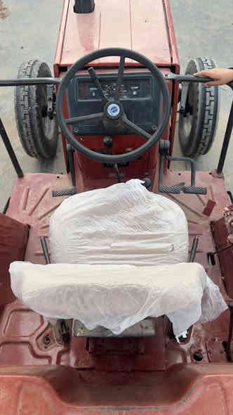 السلام عليكم  فيات ٧٨٠  موديل ٨١ جاهز للعمل كير محرك اكسل كهربائيات  كله شرط  رقم انبار  اصفر ***********  المكان صلاح الدين بيجي
