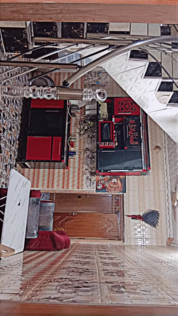 للبيع بيت يم جسر بته يبعد  200 متر  على الكونيش 50 متر مساحه 135 متر طابق ونص


**إذا كنت صاحب هذا الإعلان وتريد حذفه لأي سبب، رجاءا أرسل رسالة إلى الدعم الفني**