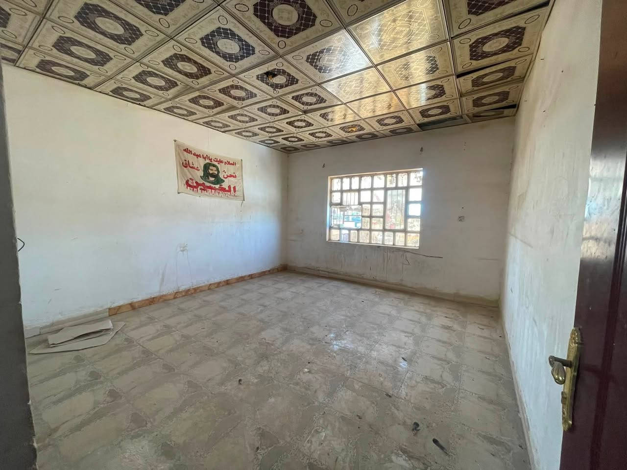 سلام عليكم
مكتب ( عــقـ🏦ــارات ارض بابل) 
🏫 مشتمل للايجار
يتكون من غرفه نوم وصاله ومطبخ ومجمع صحيات داخليه 
💸 قيمه الايجار 125
🌏 عنوان ( شارع 80 طريق نجف/ قرب مدرسه الرحمن )
***********…📞
واتساب ***********
