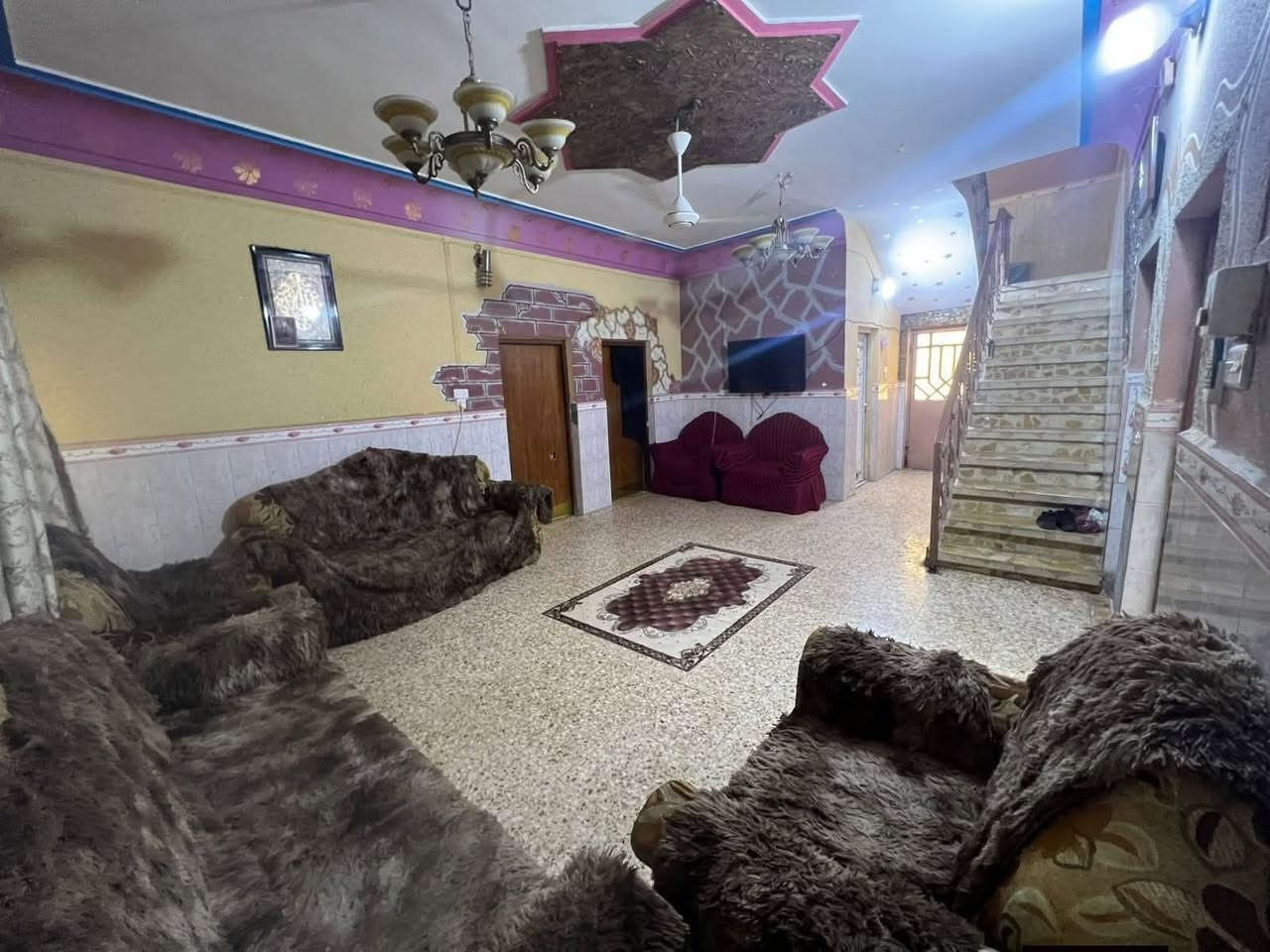 ♕بسم الله الرحمن الرحيم اللهم صلي على محمد وآل محمد ♕

🏠  : منزل للبيع طابقين

🌐  : الموقع حي العسكري 

🕌  : مقابيل جامع الامام علي ( عليه السلام) 

📐  : المساحة  250 متر 

🏗  :  البناء جديد كونكريت 
ــــــــــــــــــــــــــــــــــــــــــــــــــــــــــــــــــــــــــــــــــــــ
//////////   تفاصيل اكثر  //////////

الطابق الاول 

غرفه نوم عدد 2 +  صاله  + استقبال + مطبخ 

+ صحيات داخليه وخارجية  + كراج 
ــــــــــــــــــــــــــــــــــــــــــــــــــــــــــــــــــــــــــــــــــــــــ

الطابق الثاني 

غرفه نوم عدد 2  +  صاله  + صحيات 
ـــــــــــــــــــــــــــــــــــــــــــــــــــــــــــــــــــــــــــــــــــــــــ

💵  :  سعر مناسب جداً 

📲  :  الاستفسار اكثر الاتصال على الرقم 

📞  :  ‏‪0788 251 8491‬‏   واتساب 

✨  لــن تـکون وحـيداً ابـداً مع  الــ مهيمن  للعـقار  ✨

#المعرفة_السعر_علق_بكلمة_المهيمن
