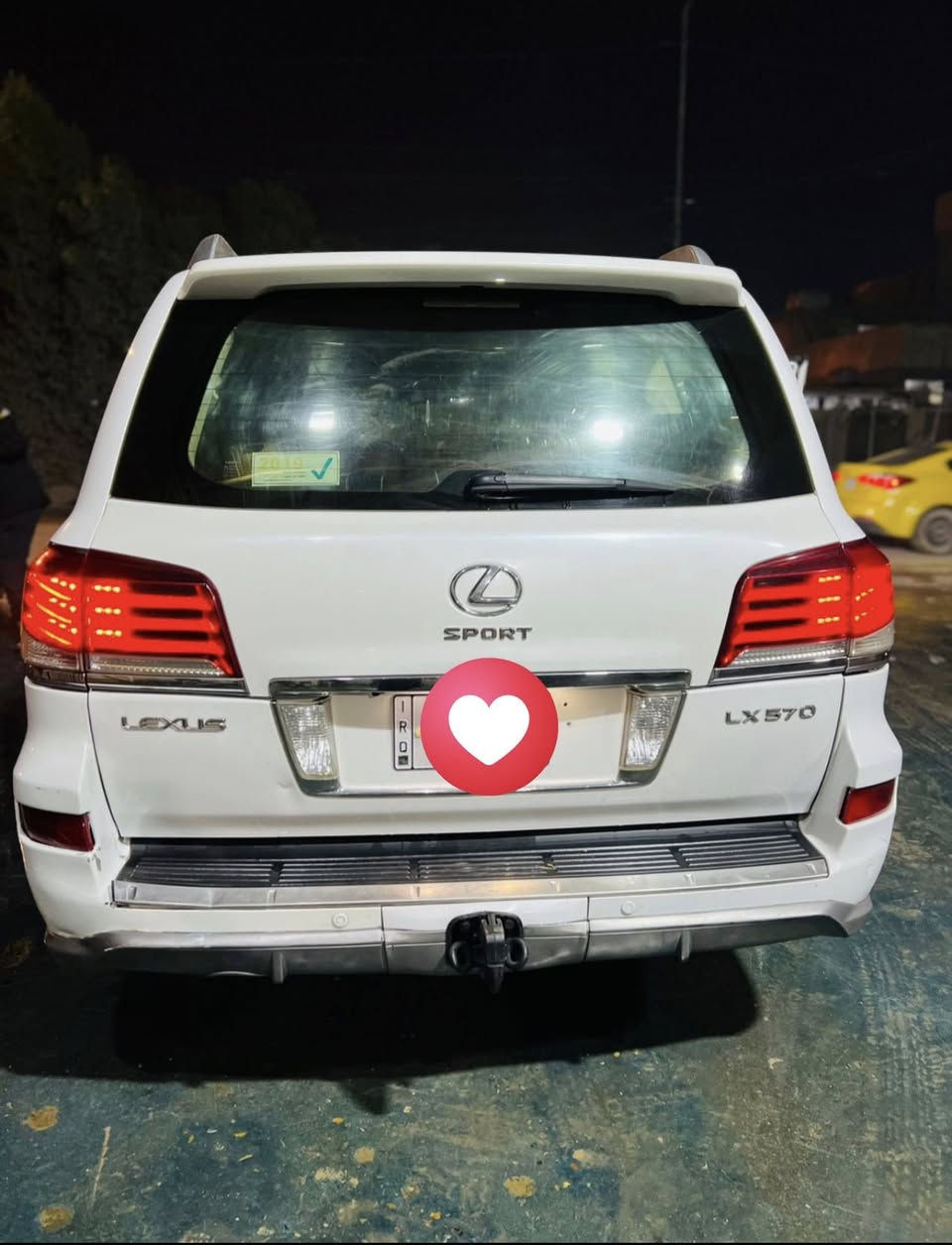 السلام عليكم لكزز للبيع موديل 2012 فول موصفات سياره مصبوغه عام رقم بغداد بسمي العنوان بغداد الحبيبيه السعر 280 ورقه وبيها مجال ***********
