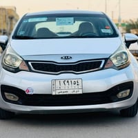 كيا ريو موديل ١٤ خليجي بدون تبديل بيه رشات صبغ تجميل سياره جديدة وجاهز...