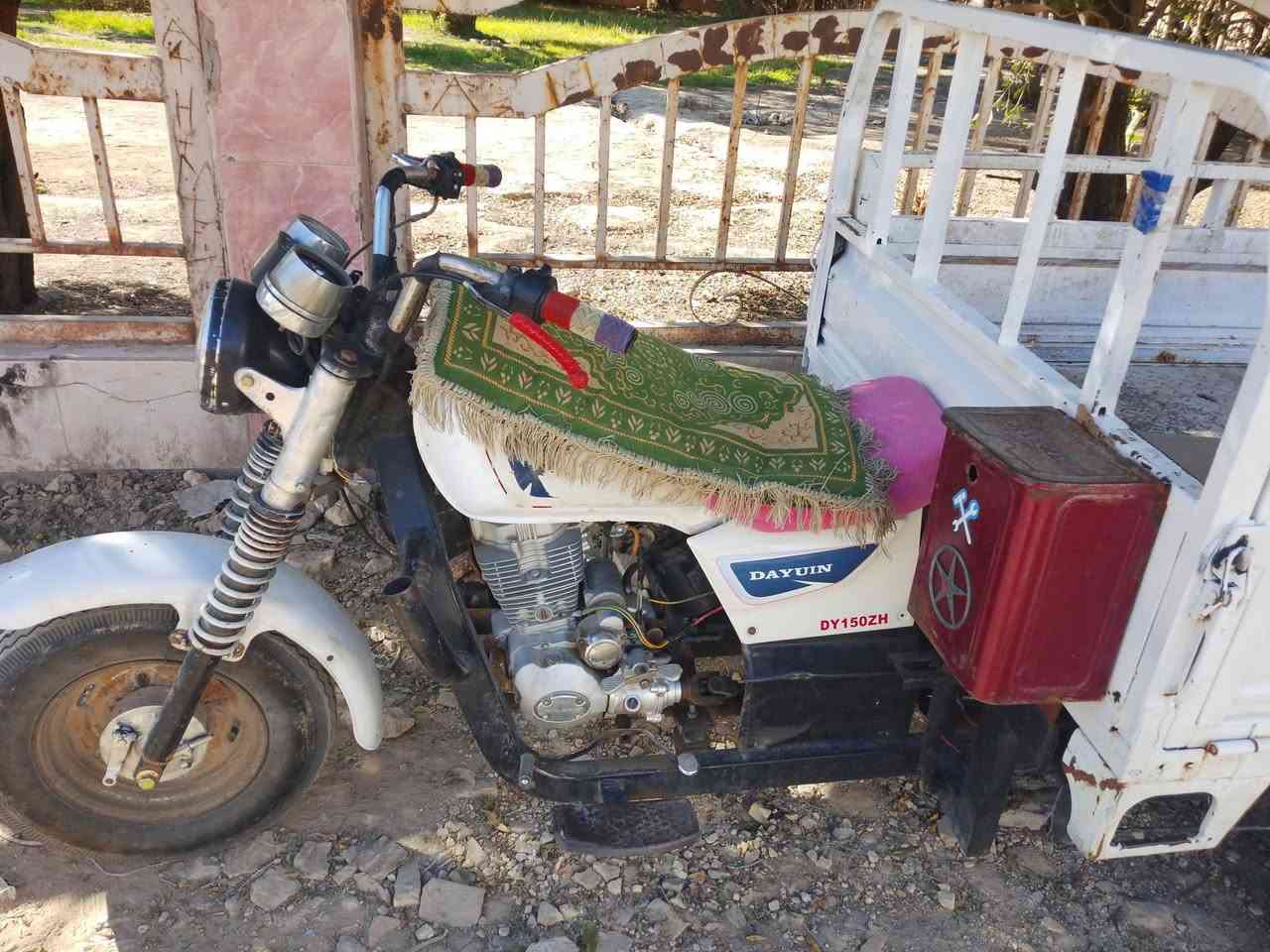 سلام عليكم ورحمه الله وبركاته ستوته موديل 17 اوراق محرك موديل 24 كهربائياته كله شغاله لايت امامي سكنات خلفي نكره سلف مانقصه شي شوفت عينك سعر 950
رقم الموبايل ***********
