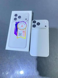 آيفون 17 برو ماكس • ابيض • شريحة eSIM